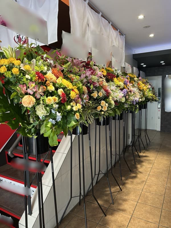 開業祝いスタンド花